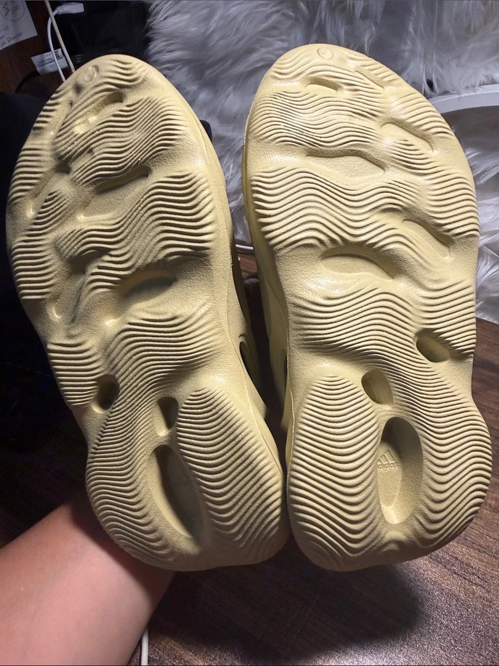 Yeezy Kids Foam Runner in Pale Yellow